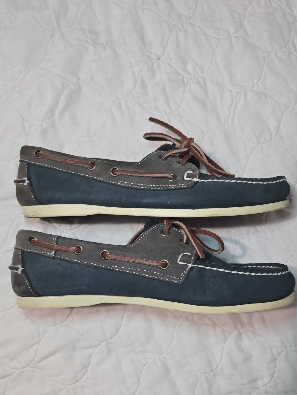 Men's Two-Tone Leather Boat Shoes in Navy, Gray and Brown Mens Size 10.5